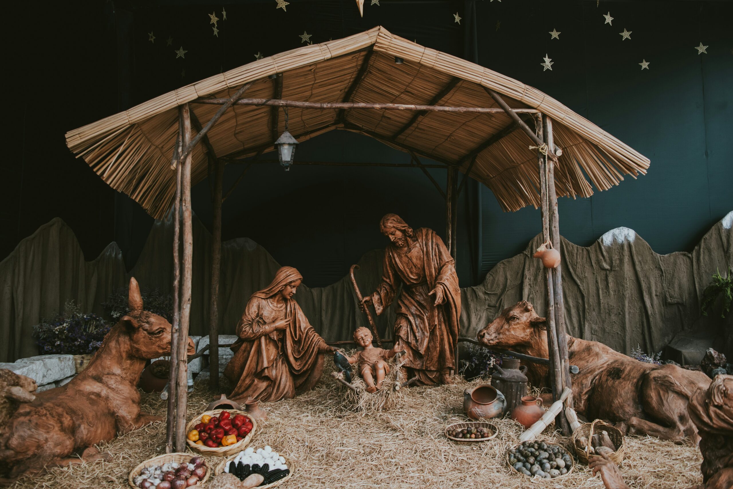 The Glory of Christmas: A Celebration of Faith